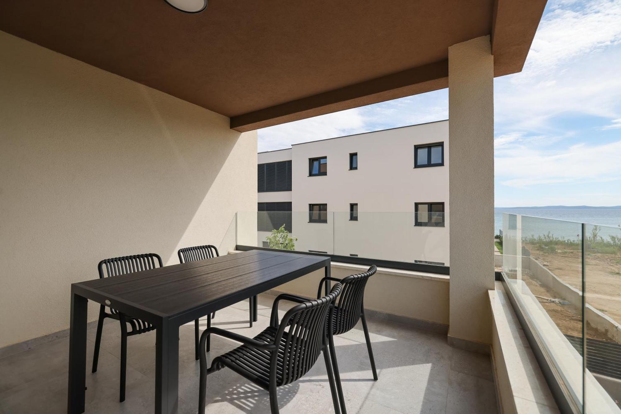 Deluxe Apartments Privlaka On The Sand 外观 照片